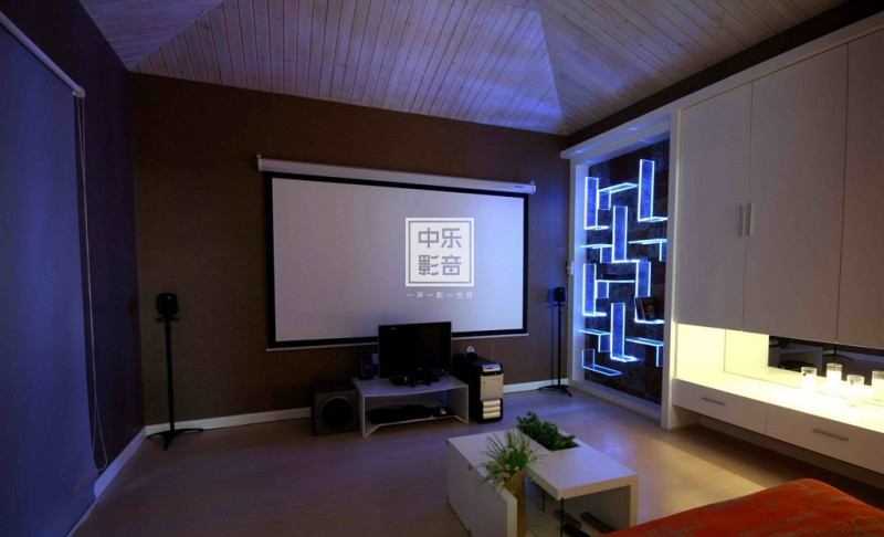 私人影音房 做一套私人影音房需要要多大的房間?